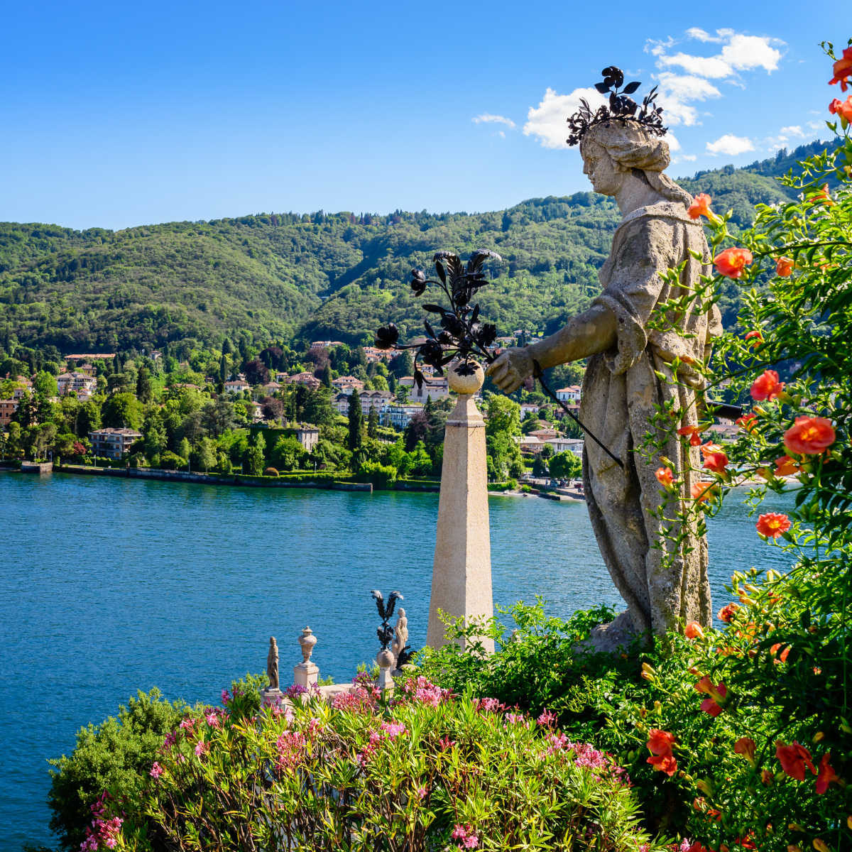 Isola Bella is located in the middle of Lake Maggiore you can get with liners or private just 5 minutes off the town of Stresa. The island owes its fame to the Borromeo family who built a magnificent palace with a beautiful garden.